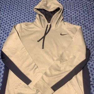 Nike hoodie(Open to offers)